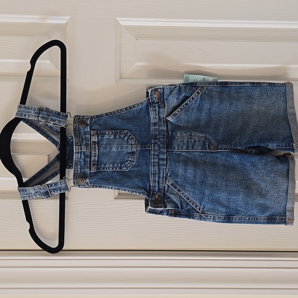 OKIE DOKIE BRAND TODDLER BLUE JEANS OVERALL SHORTS SIZE 2T